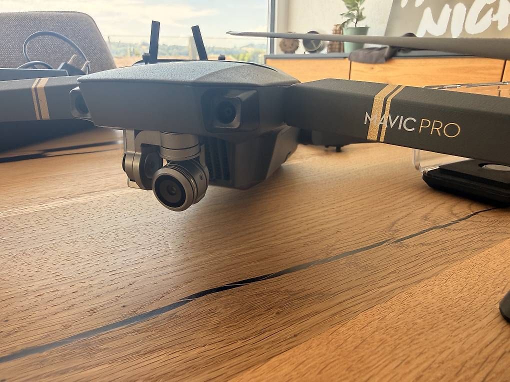 DJI RC Kits de montage: DJI Mavic Pro Platinum mit Zubehör – D'occasion à Seengen par 123_Leon_123 1