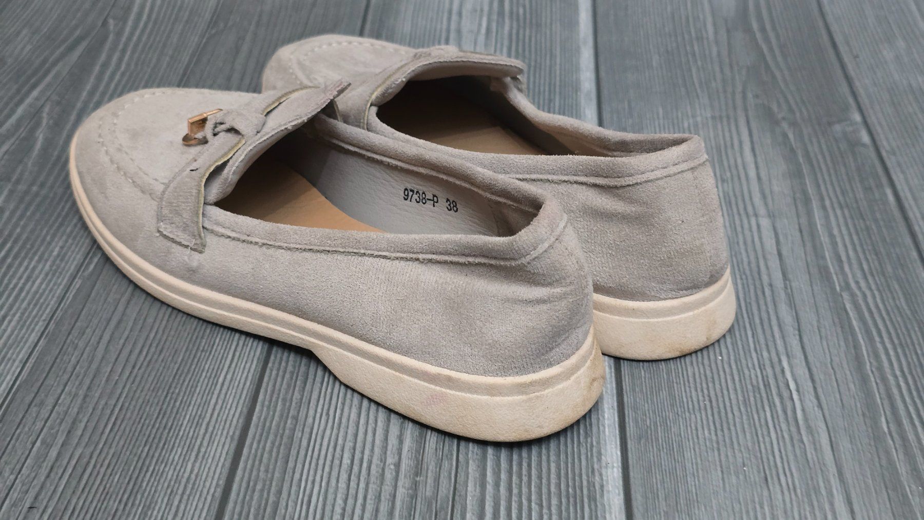 Scarpe da donna: Loafer in Wildleder Optik - 38 - Taupe / Hellgrau – Usato da Thalwil venduto da VitaMini 4