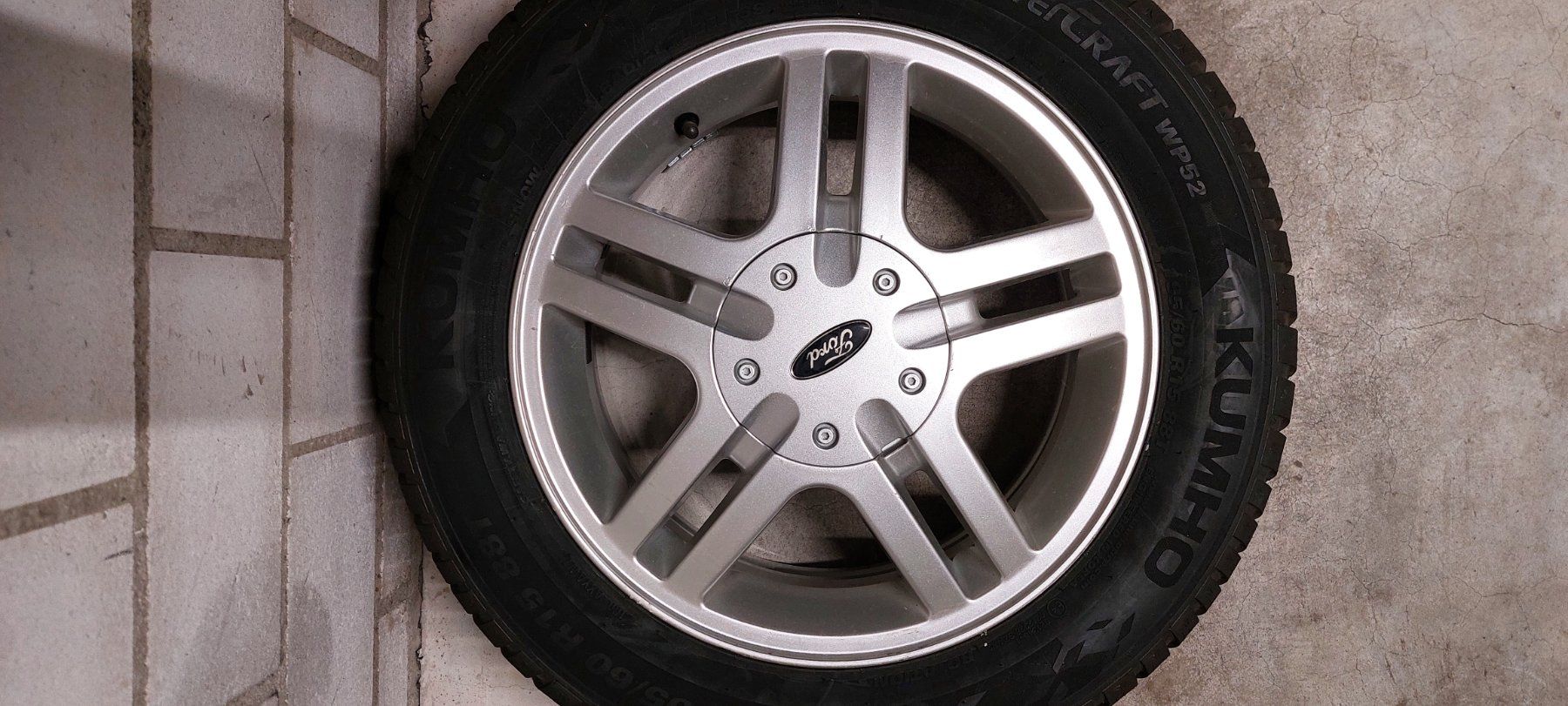 Ford Pneumatici & Ruote complete: FORD Winter Kompletträder – Usato da Ettingen venduto da Bike-Your-Life 1