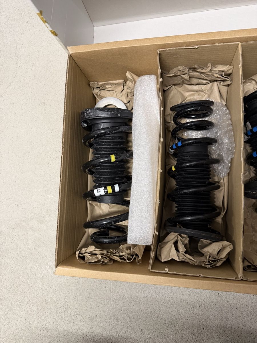 Welt der Tiere: Porsche 992.2 Originalfedern komplettes Set – Neu (gemäss Beschreibung) aus Geroldswil von LL_Autoteile 1