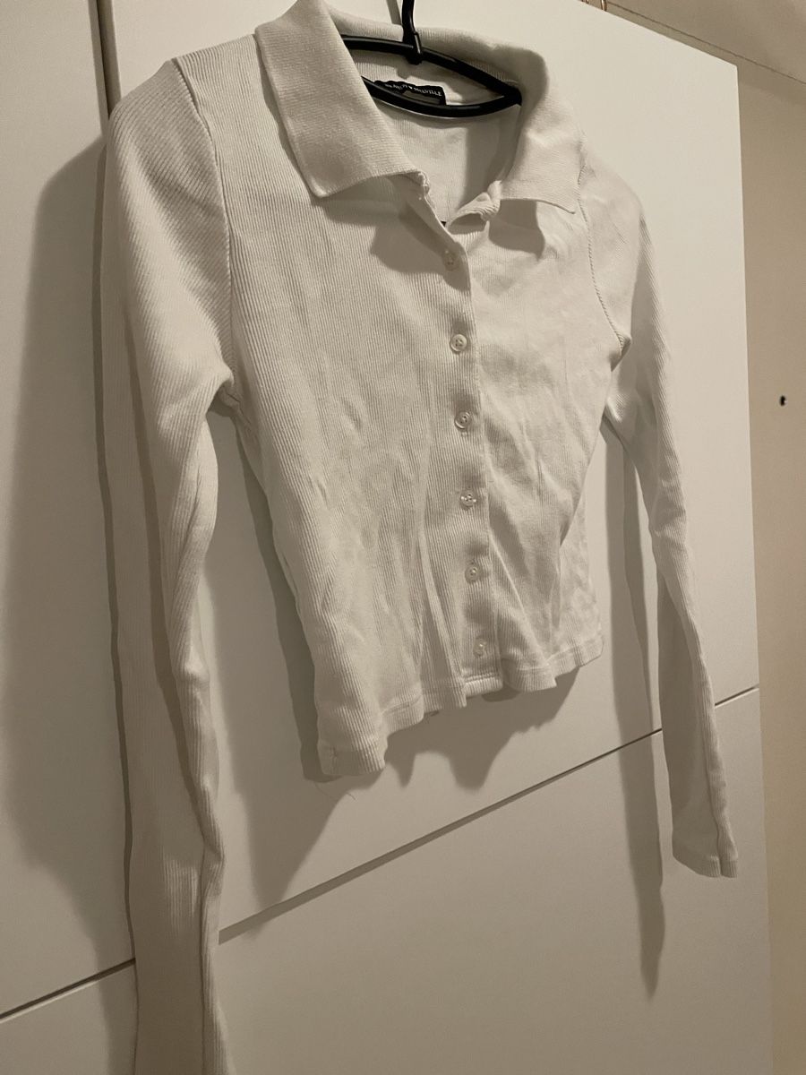 Brandy Melville T-shirt: Polo_pull_top Brandy Melville blanc manches longues – Usato da Pully venduto da kaba07 3