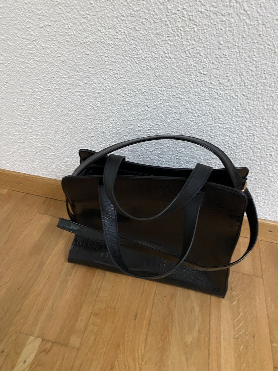 Sacs femmes: Tasche schwarz – D'occasion à Luzern par oli_6x2r 2