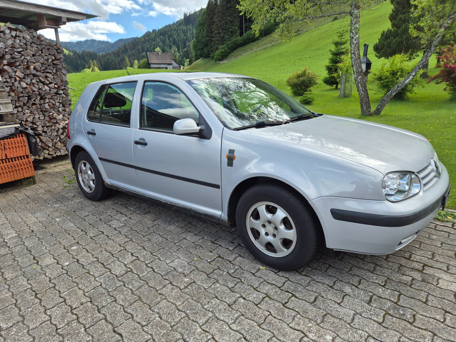 VW Autos: zu verkaufen VW Golf – Gebraucht aus Gross von kaelingross