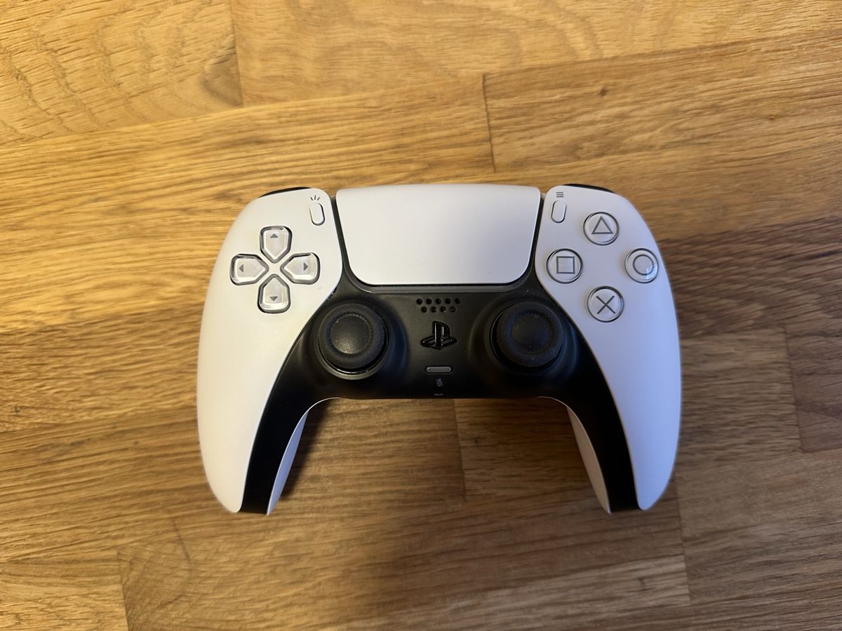 Sony Consoles: PS5 PRO 2TB – D'occasion à Oberglatt ZH par Jahudka 1
