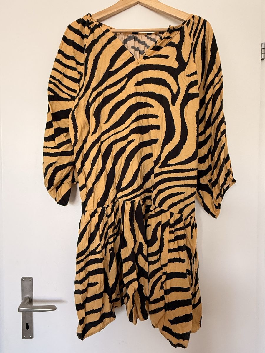 Vestiti: Damen Kleid Zebra Print Grösse M – Usato da Belp venduto da Lu96