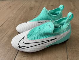Nike Fussballschuhe Gr. 38.5 NEU