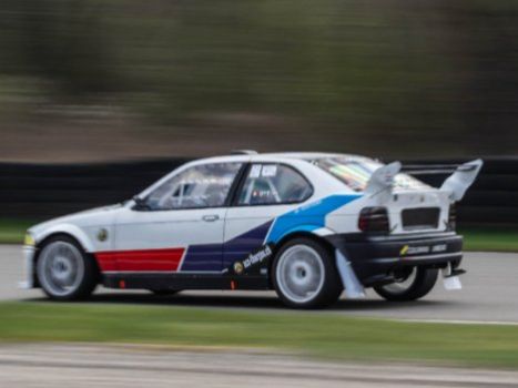 BMW Automobili: BMW E36 Compact - Rennwagen CH E1 Wagenpass (Slalom, Berg) – Usato da Steckborn venduto da ElGuarani 4