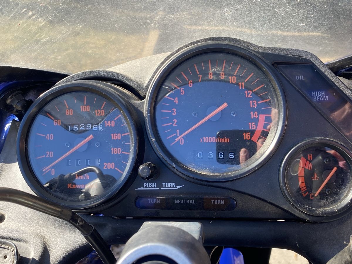 Kawasaki Strada: Rare Kawasaki ZZR 250 – Usato da Vucherens venduto da Chexbres69 3