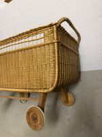 Baby Weisenkorbbett