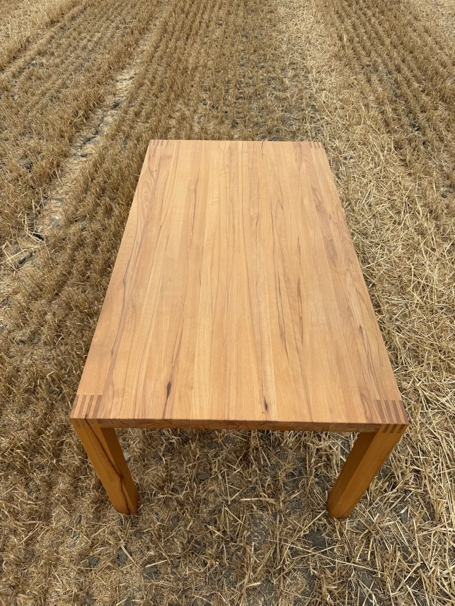 Tables: Tisch in Buchemassiv – D'occasion à Safnern par Powerpopeye 2