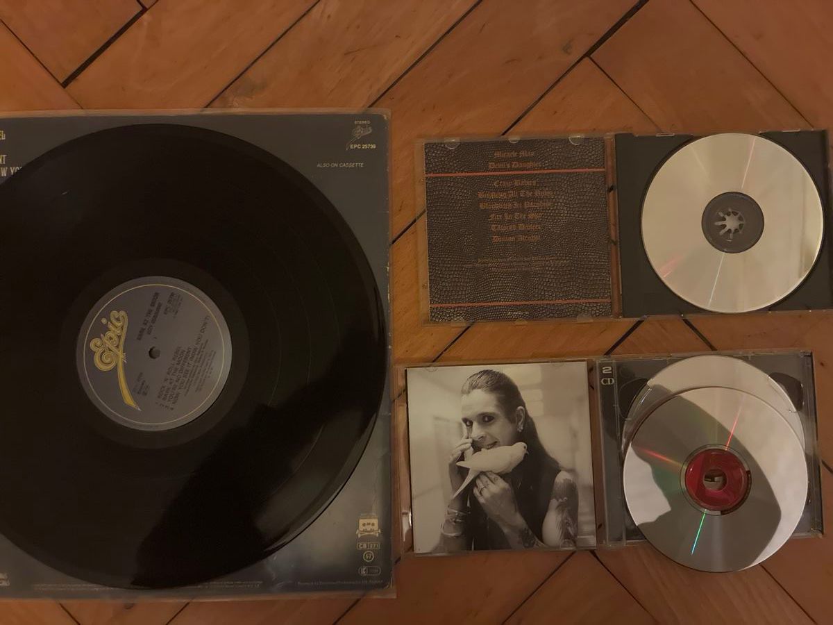 Dischi in vinile: Ozzy Osbourne bark at the Moon lp plus 2 CDs – Usato da Zürich venduto da ani_8jg5 3