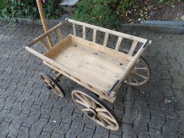 Nr. 6 Orginal neu restauriertes Leiterwägeli / Leiterwagen