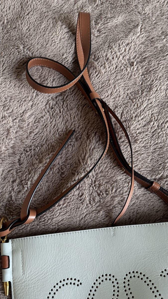 Loewe Borse da donna: Loewe bucket bag – Usato da Genève venduto da val_5jbf 4