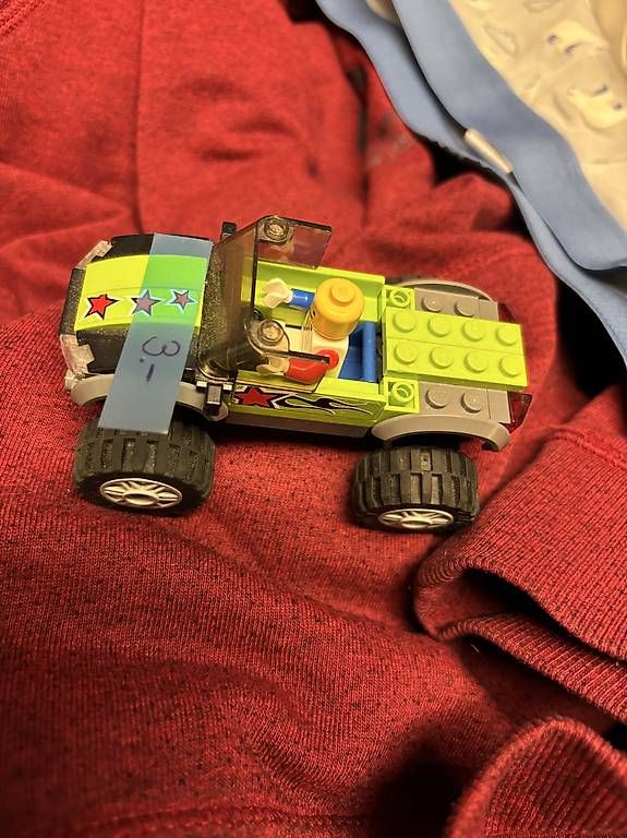 Spielzeuge: Lego Auto – Gebraucht aus Roggwil BE von soiniggeli_88 1