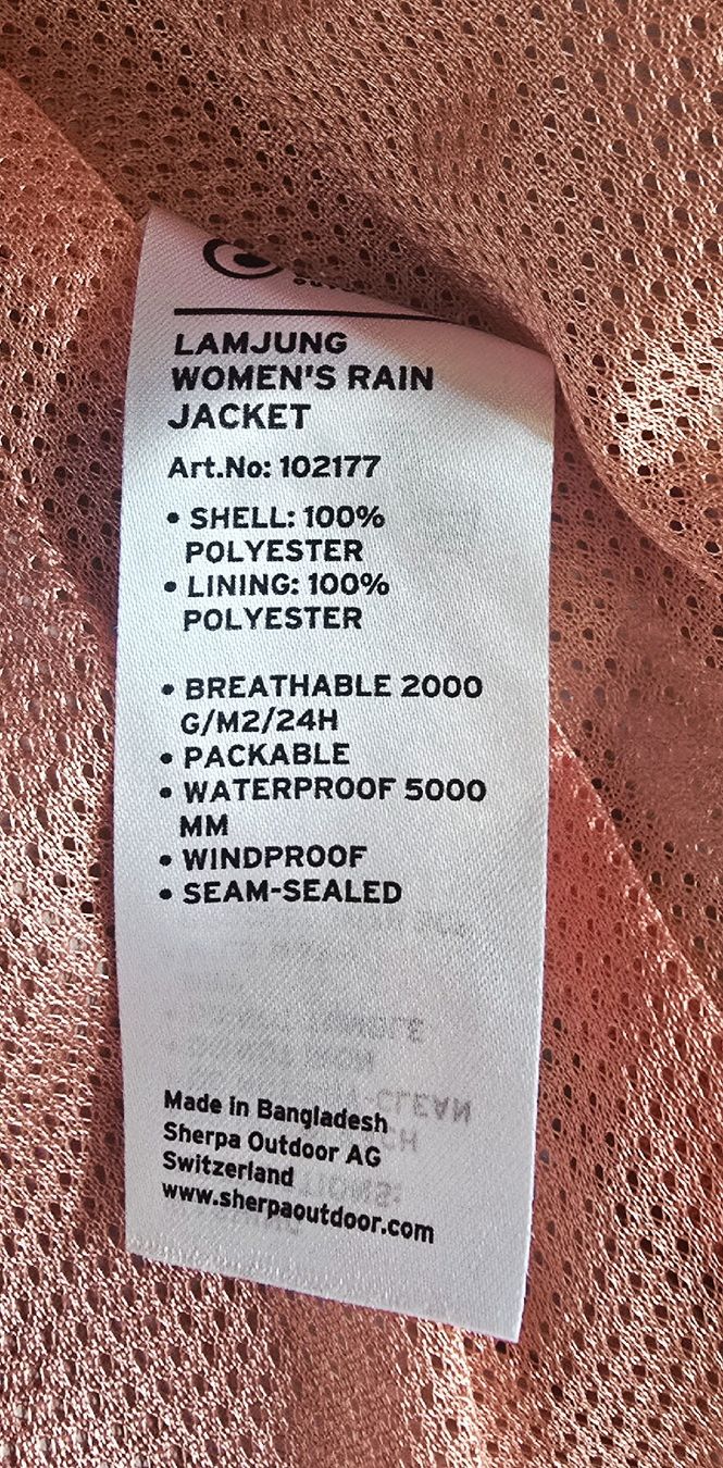 Sherpa Giacche: Sherpa Damen Regenjacke, Grösse S – Nuovo (secondo la descrizione) da Oberried am Brienzersee venduto da Vagabund 3