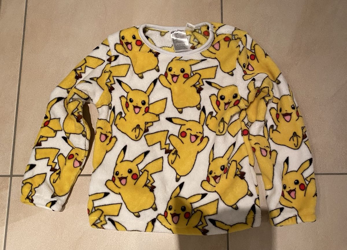 H&M Pigiama & Simili: Pokemon Pyjama 122/128 – Nuovo (secondo la descrizione) da Meinier venduto da wellico22
