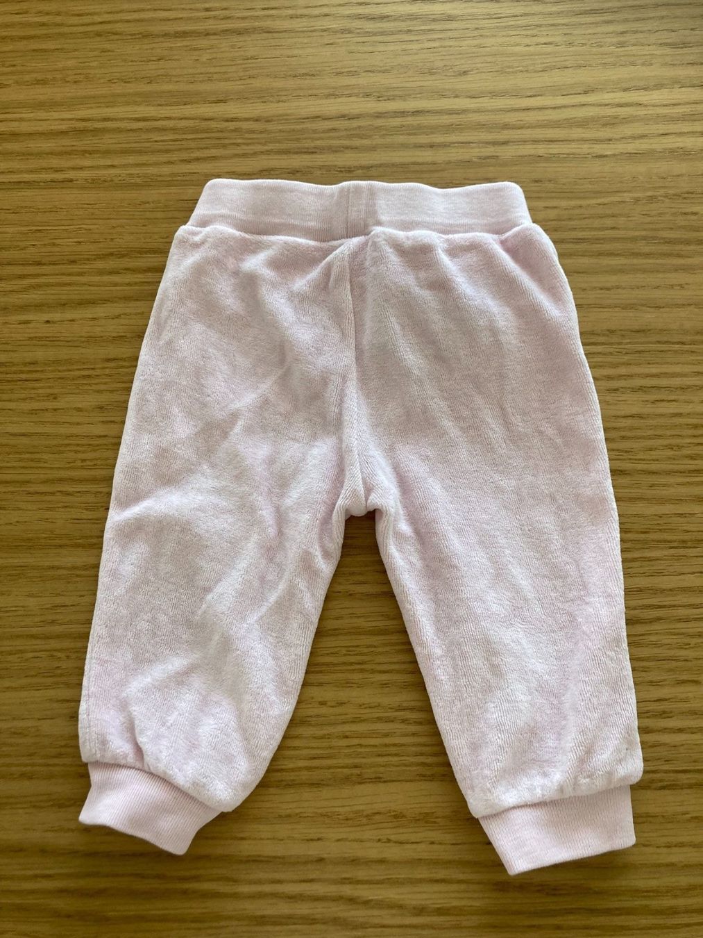 Benetton Lotti & Set di vestiti: 2-er Set (Hose + Pullover) "Benetton" – Usato da Muttenz venduto da Juvenile33 9