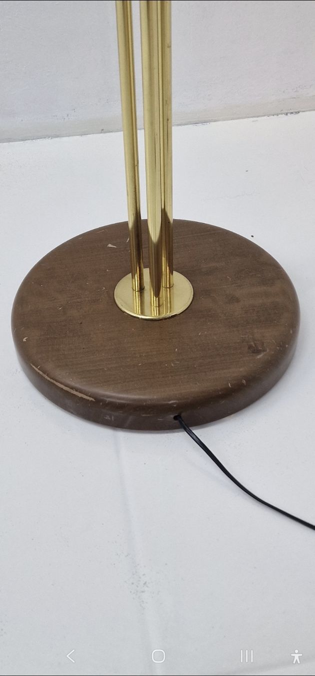 Lampade: 3-Leuchten Stehlampe aus Messing & Opalglas    – Usato da ZÜRICH venduto da Arte-24 5