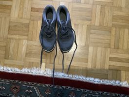 Kinder Sportschuhe, grau, Grösse 35.5