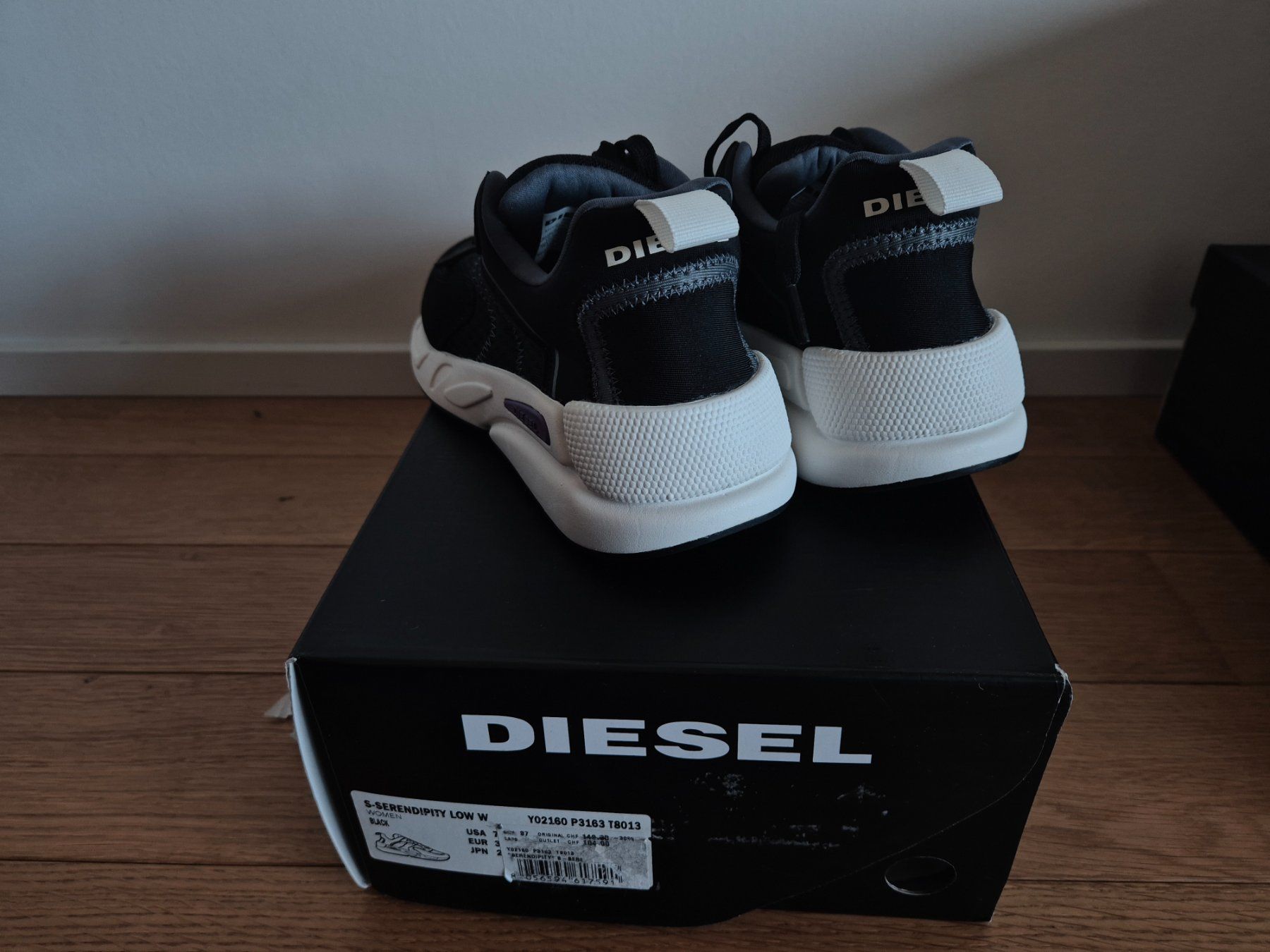 Diesel Scarpe da donna: Baskets Diesel neuves taille 37 – Nuovo e nell'imballaggio originale da Genève venduto da Talhinho 3