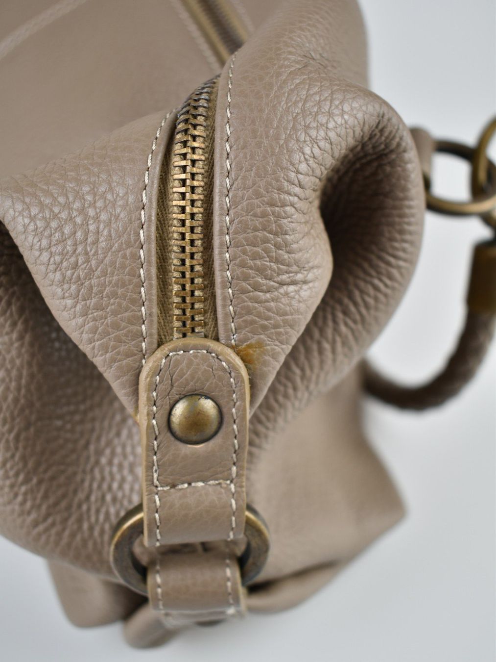Armani Taschen für Damen: Armani Leder Umhängetasche, vintage – Gebraucht aus Nürensdorf von 2ND_STORY 7