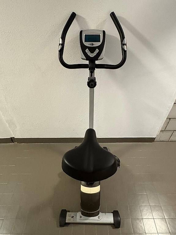 Vélos d'appartement: Vélo fitness – D'occasion à Farvagny-le-Petit par sve_2wt2 2