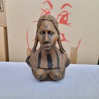Handgeschnitzte Holz Frauenbüste  Afrika Stil