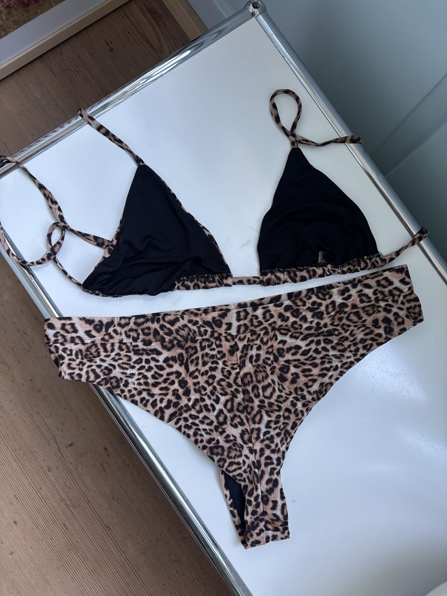 Calzedonia Badekleider & Bikinis: Bikini Calzedonia Gr. S Leo Print – Gebraucht aus Bern von emski 1