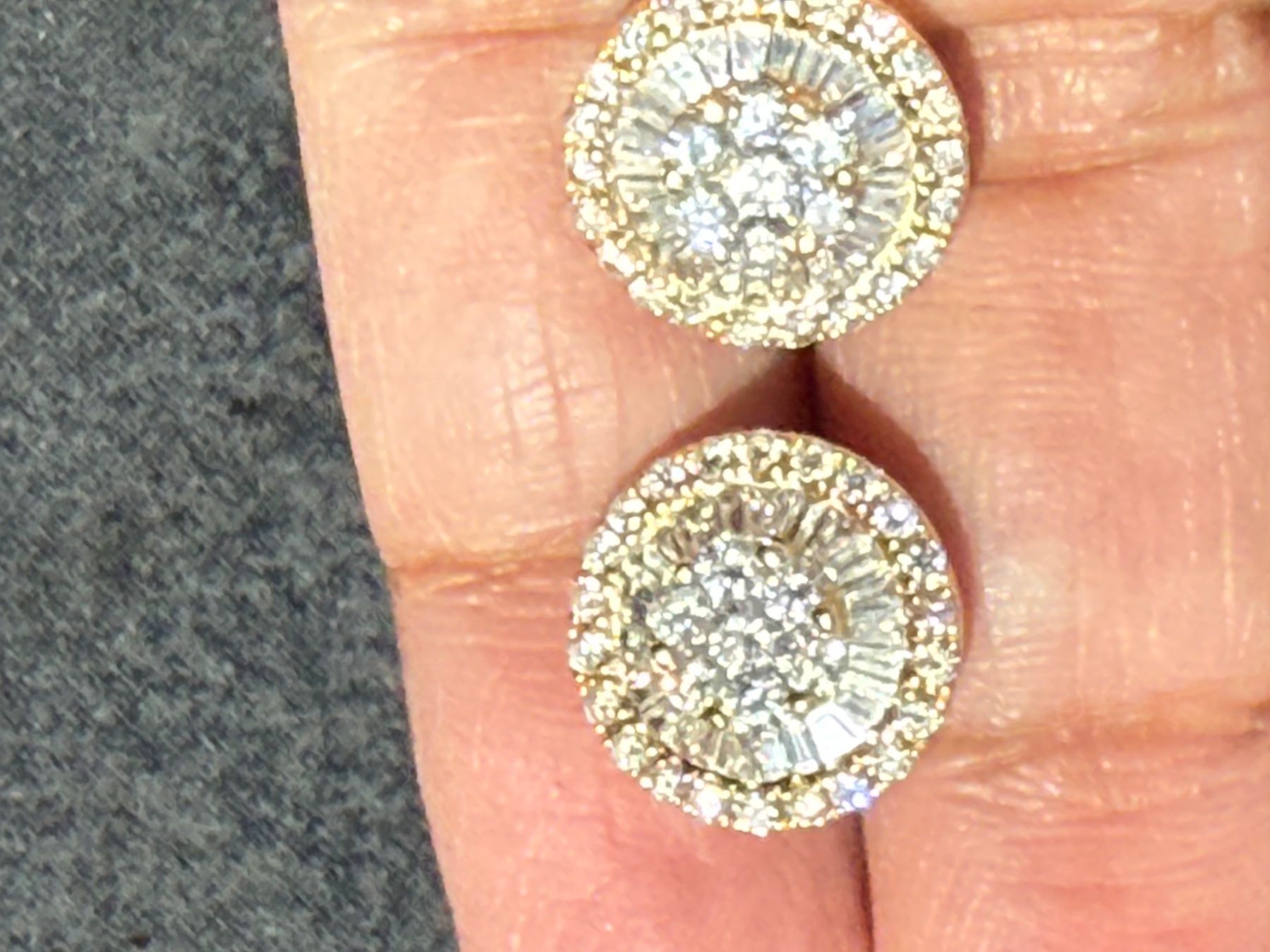 Orecchini pendenti & Orecchini a lobo: Diamant Ohrstecker Gold 18k – Usato da Oberhof venduto da RealStone