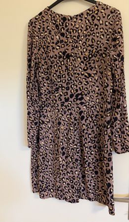 Kleid Leoprint