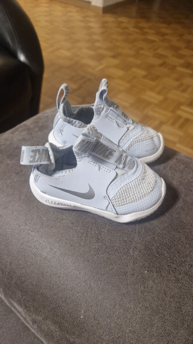 Nike Scarpe per ragazzi: Nike Lauflernschuhe – Usato da Dietikon venduto da matej069