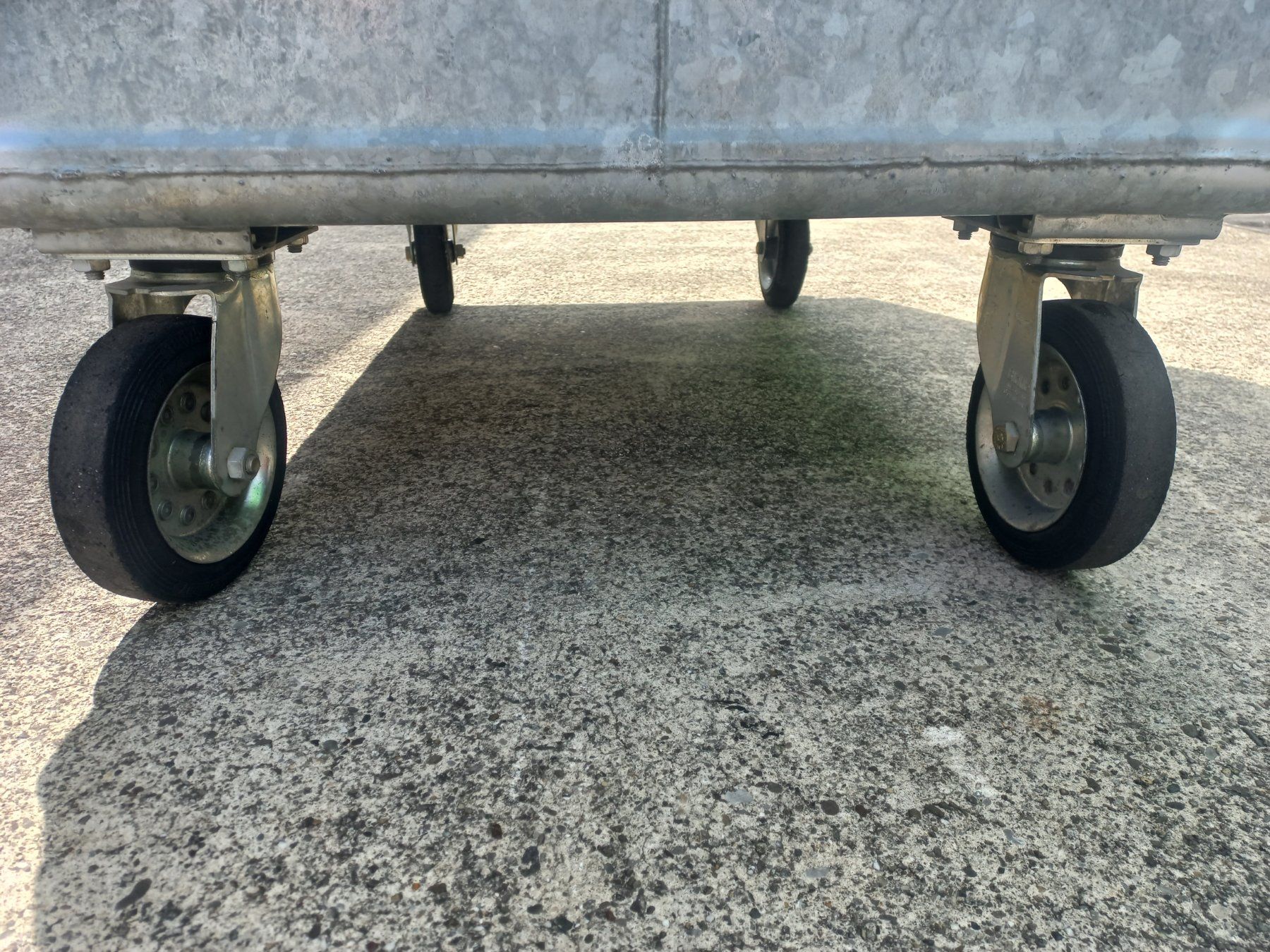 Autres articles bureau & commerces: Abfallcontainer Kehrichtcontainer Müllcontainer Container 3 – D'occasion à DULLIKEN par Lerchclassicdulliken 7