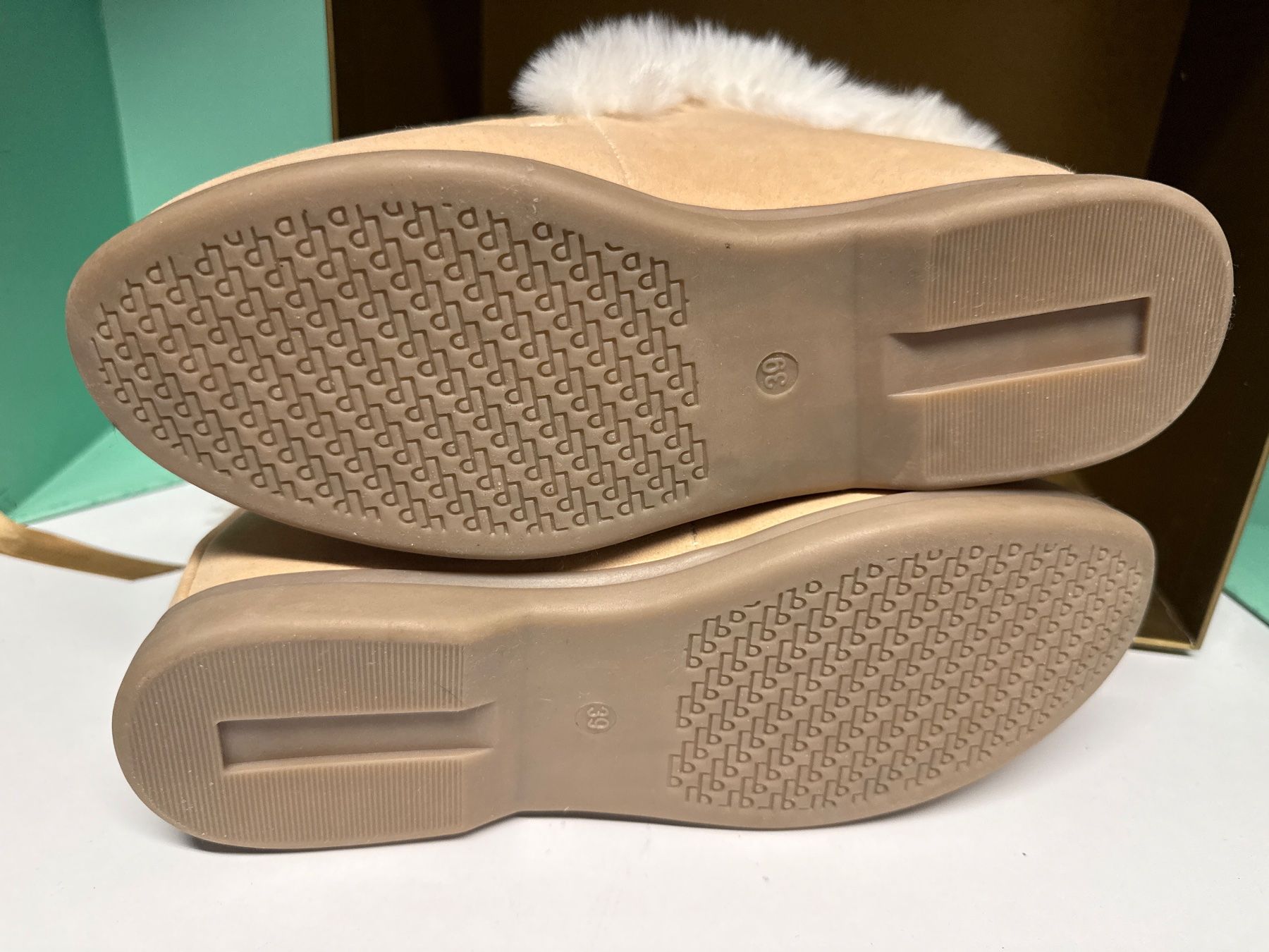 Scarpe da donna: HAUSSCHUHE NEU GR 39 – Usato da Birr venduto da WalkyriaM 3
