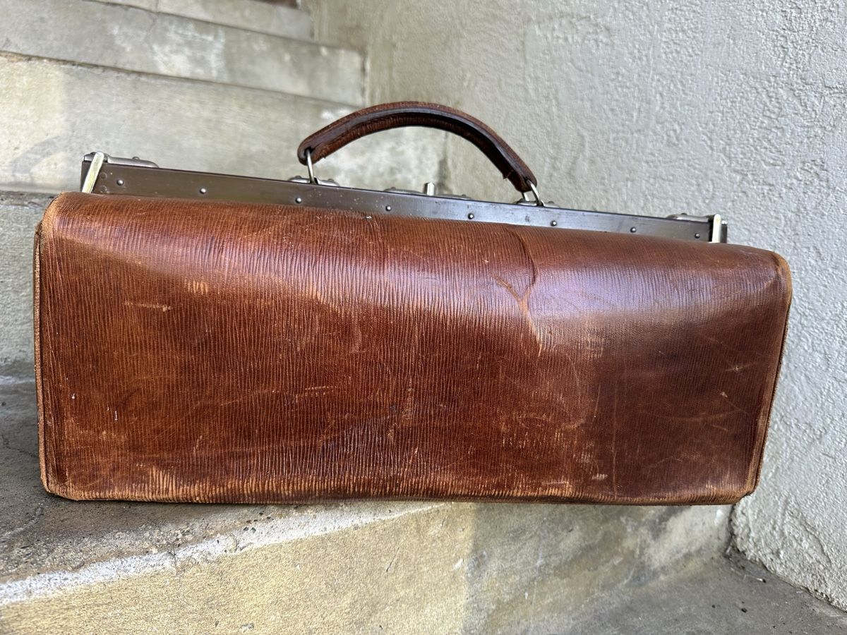 Valigie: Arzttasche leder tasche koffer – Usato da Reinach AG venduto da rares75