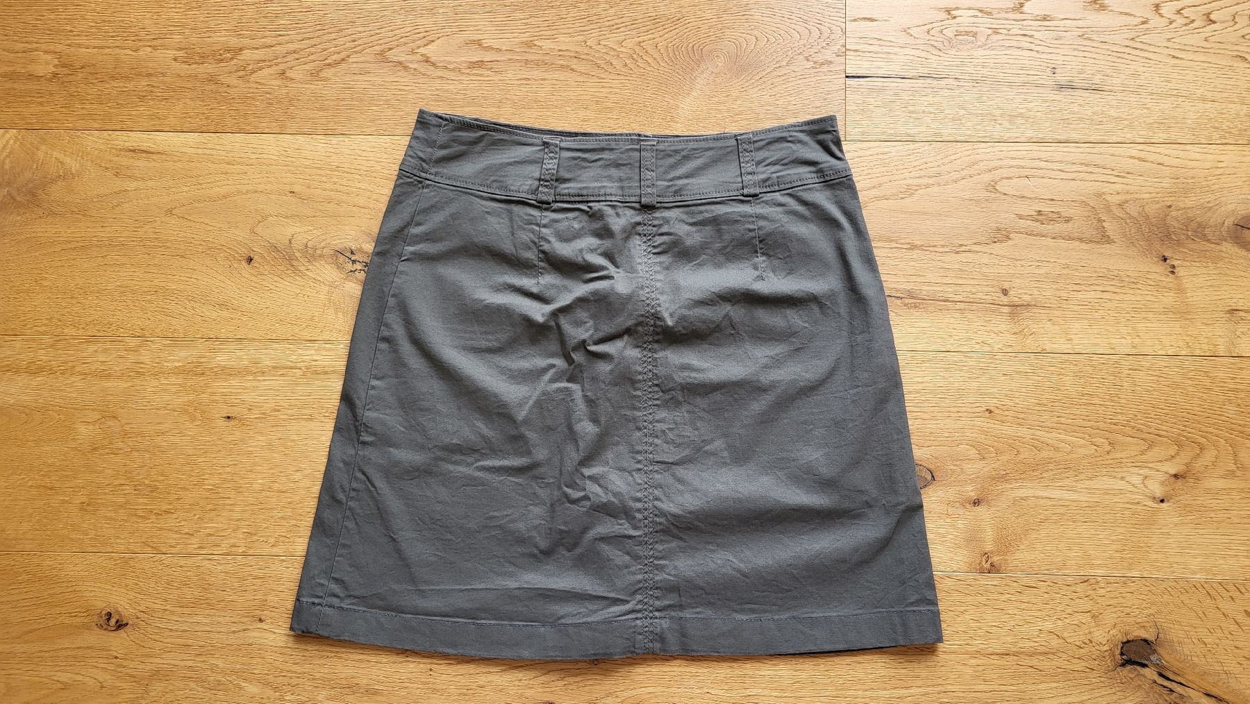 H&M Gonne: Jupe in Olive Grösse 38 – Usato da Oekingen venduto da FlamingoDoktor 1
