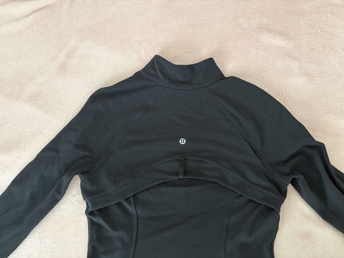 Lululemon Giacche: Lululemon Define Jacke in schwarz – Nuovo (secondo la descrizione) da Laufen venduto da oceanwave. 1