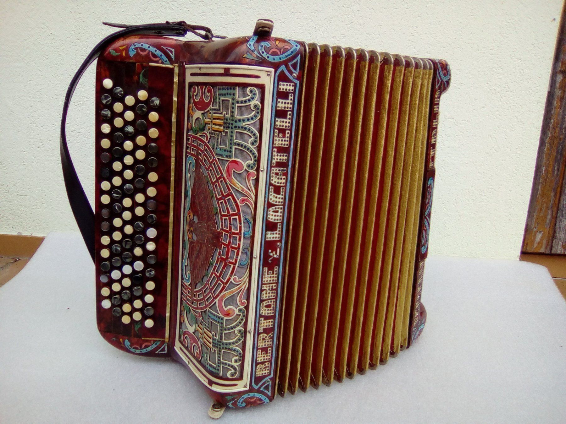 Musikinstrumente: Handharmonika Bertone & Locatelli 1921-1949 – Gebraucht aus Stüsslingen von Toppix 1