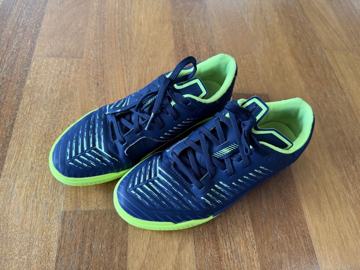 Decathlon Scarpe da uomo: Turnschuhe / Hallenschuhe Gr. 36 – Usato da Gossau ZH venduto da zh-oberland