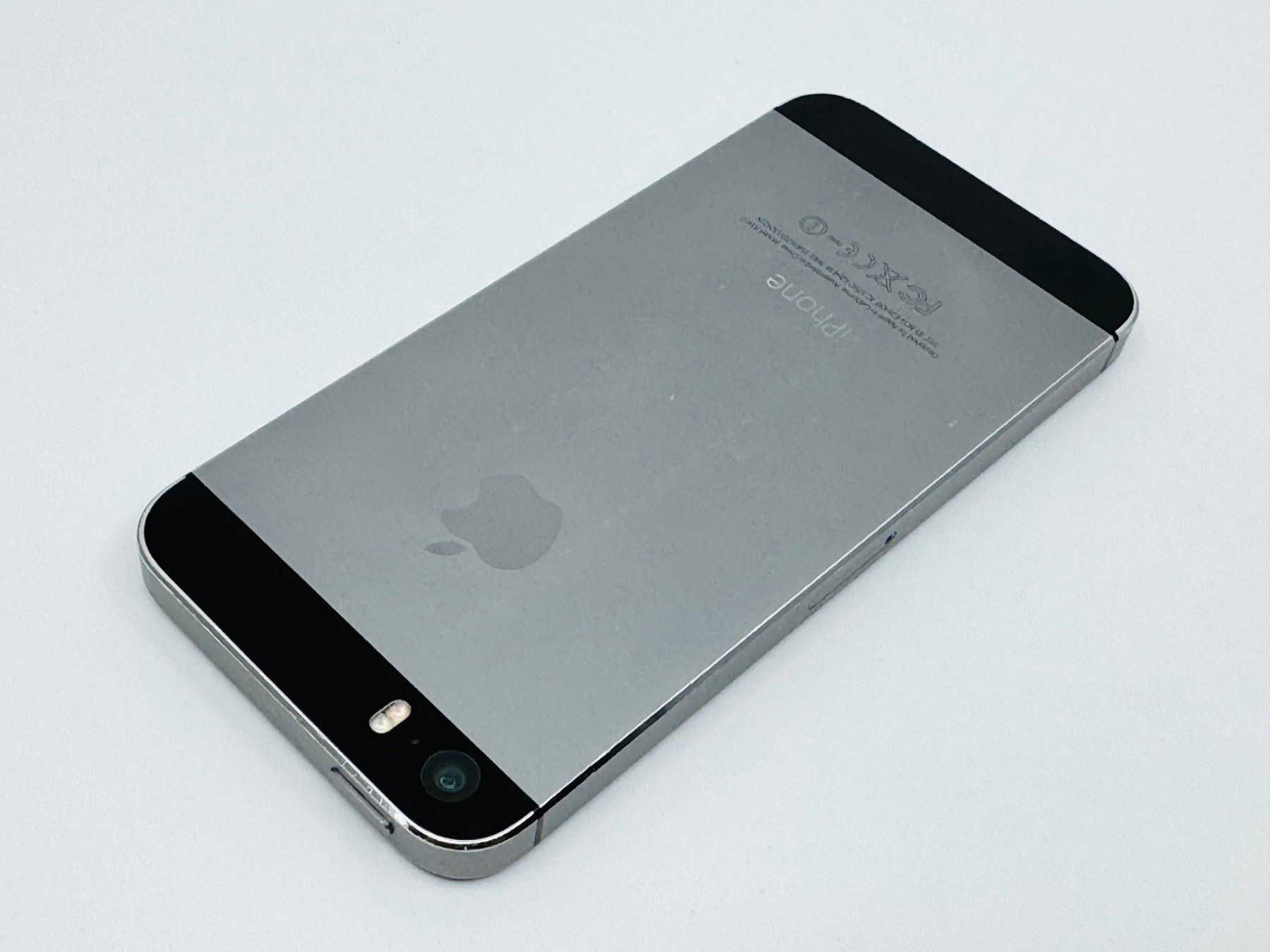 Apple Handys / Smartphones: Apple iPhone 5S | 64 GB | Space Gray | Batterie 100% – Gebraucht aus Soyhières von Spartan117 4