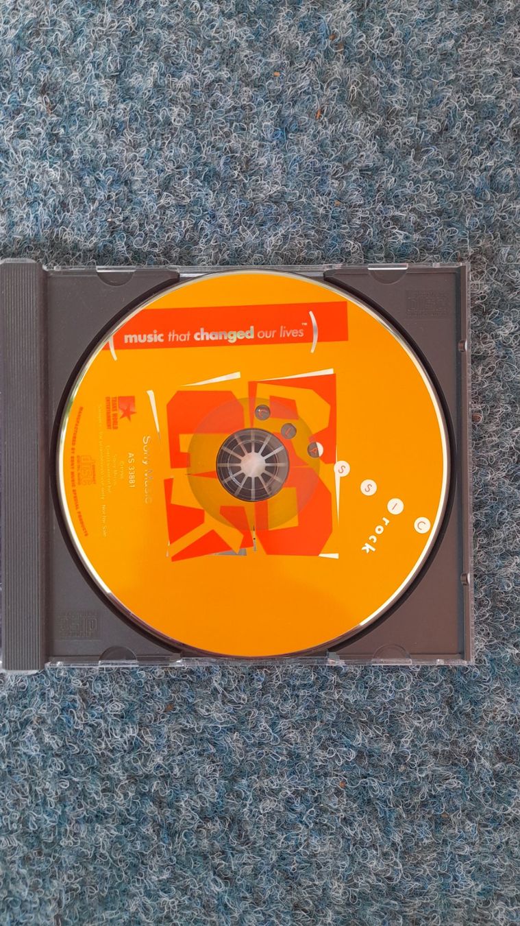 CD: CLASSIC ROCK   MUSIC THAT CHANGED OUR LIVES   COMPILATION CD – Usato da Wetzikon ZH venduto da Ramones01 2