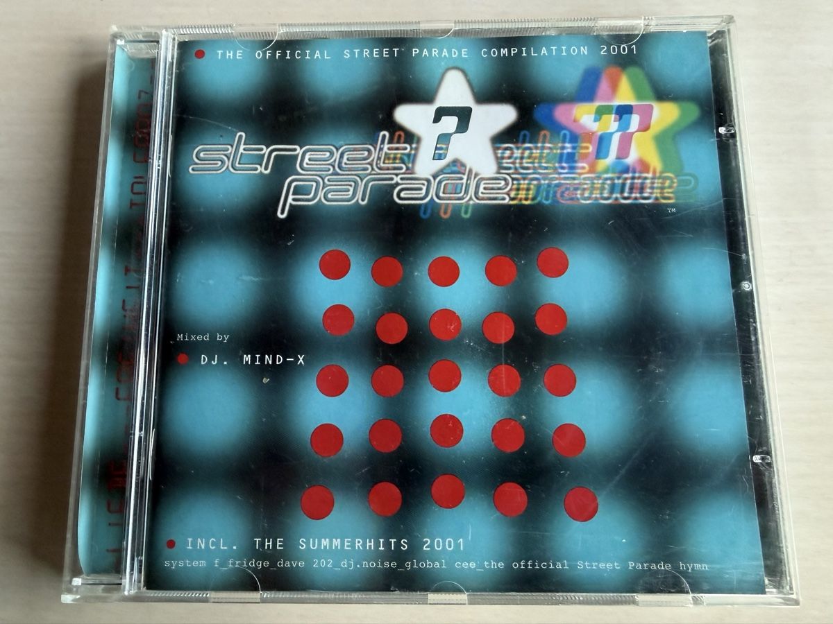 CD: Street Parade Compilation 2001 - DJ Mind-X – Usato da Oberried Brienz venduto da Chyara