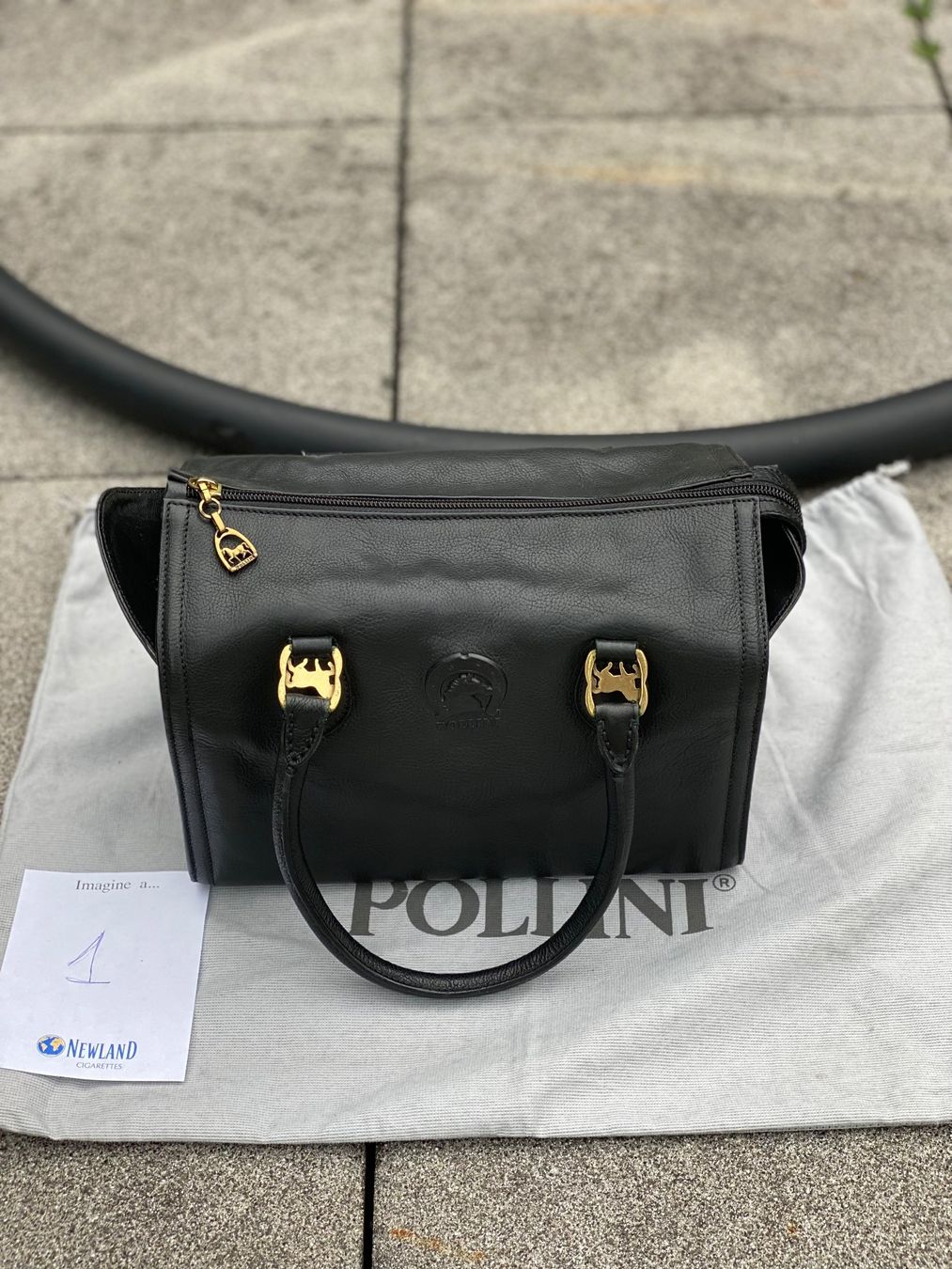 Borse da donna: Pollini heritage handbag black leather – Usato da Monteggio venduto da dem_7zj2 2