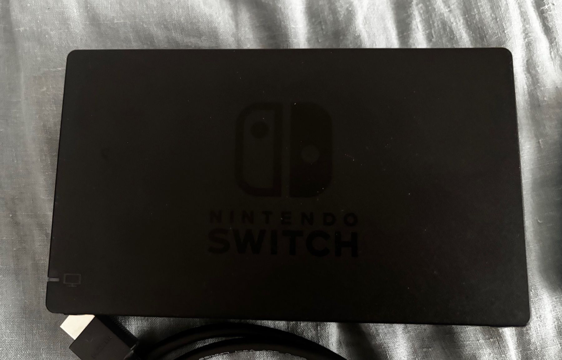 Nintendo Console: Console Nintendo Switch completed with accessiries and case – Usato da Dübendorf venduto da fab_275y 2