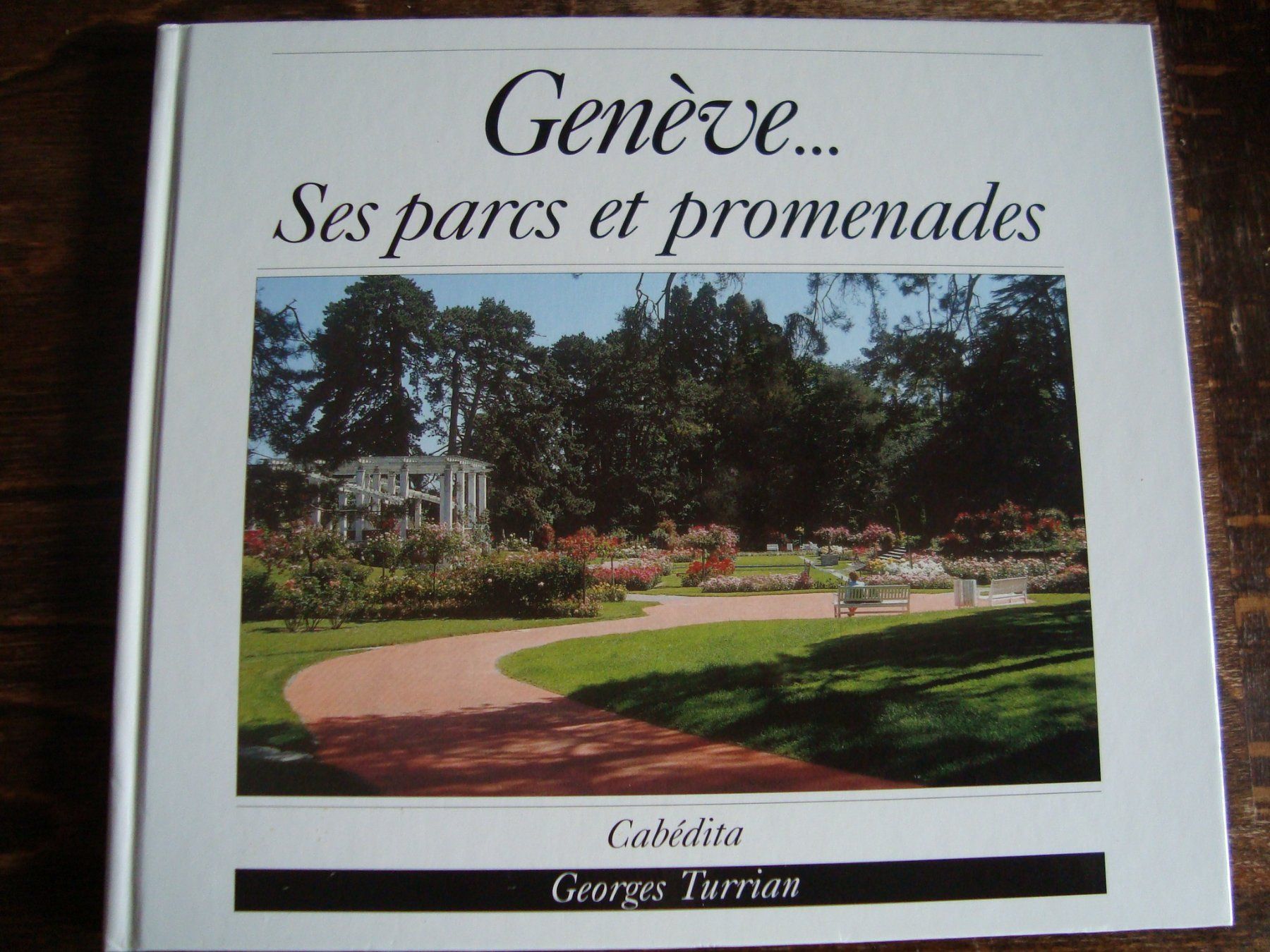 Bücher: Genève: ses parcs et promenades – Neu (gemäss Beschreibung) aus Fribourg von ruswil007