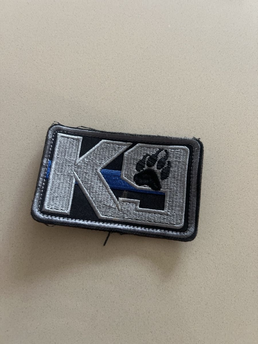 Plaketten & Abzeichen: K9 Hunde Patch Abzeichen – Neu und originalverpackt aus Pfäffikon ZH von Sales_1948