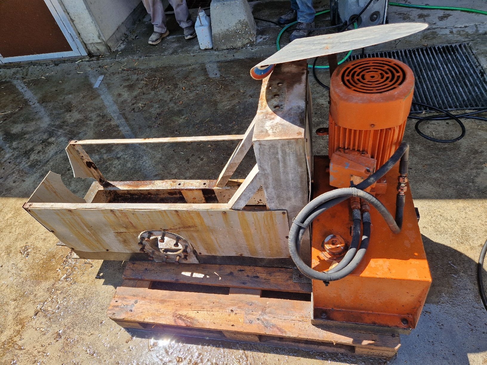 Tutte le macchine: Schaufelrührwerk – Difettoso da Ruswil venduto da Schnouzboudi