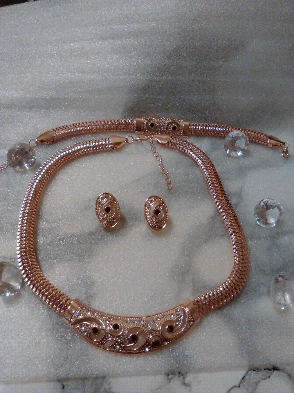 Ketten: set modeschmuck,mit echt kristall – Gebraucht aus Basel von bijoutrie_4 2