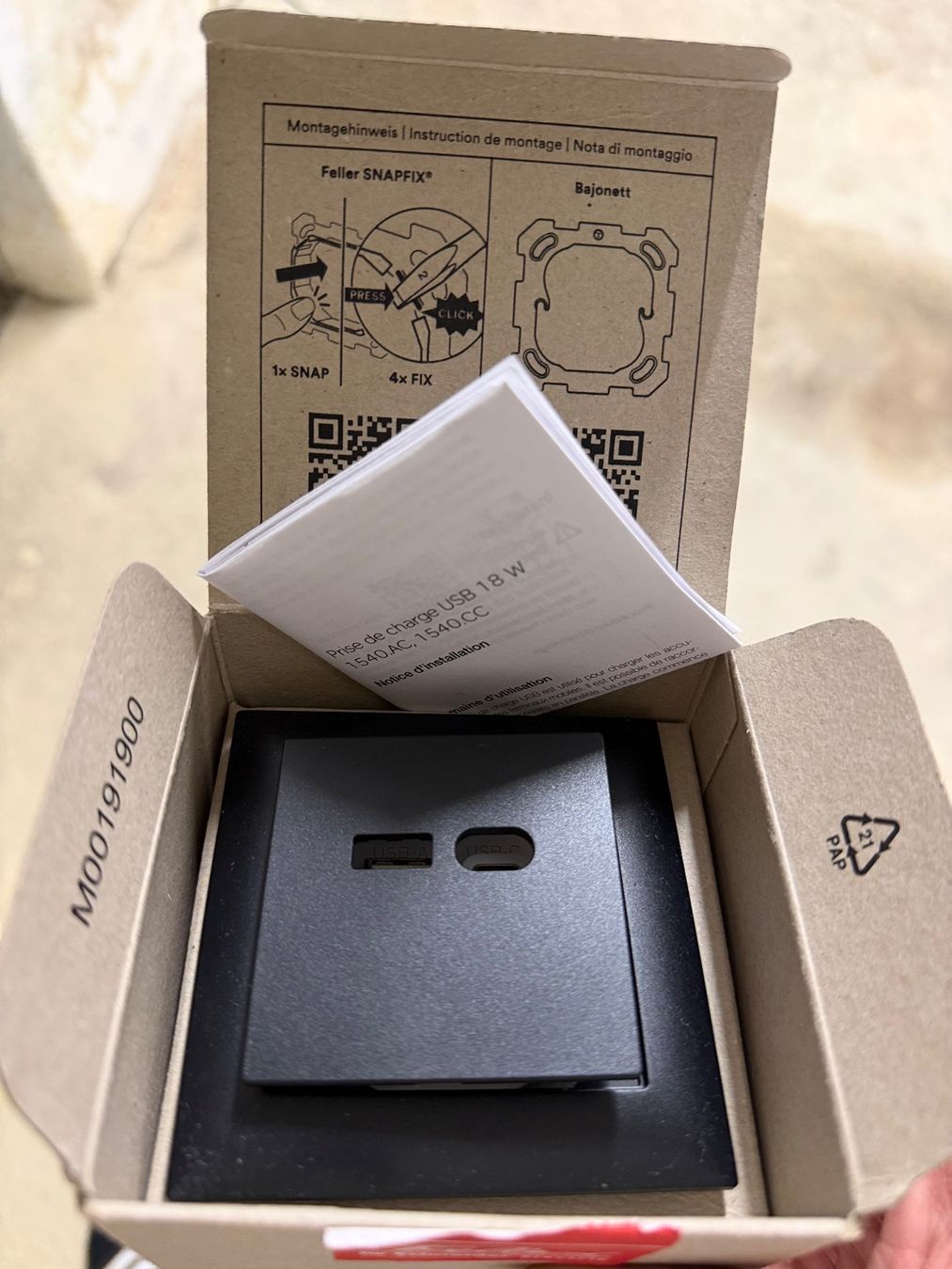 Feller Spine: Feller USB Steckdose Neu! – Nuovo e nell'imballaggio originale da Safenwil venduto da ins_6ntm