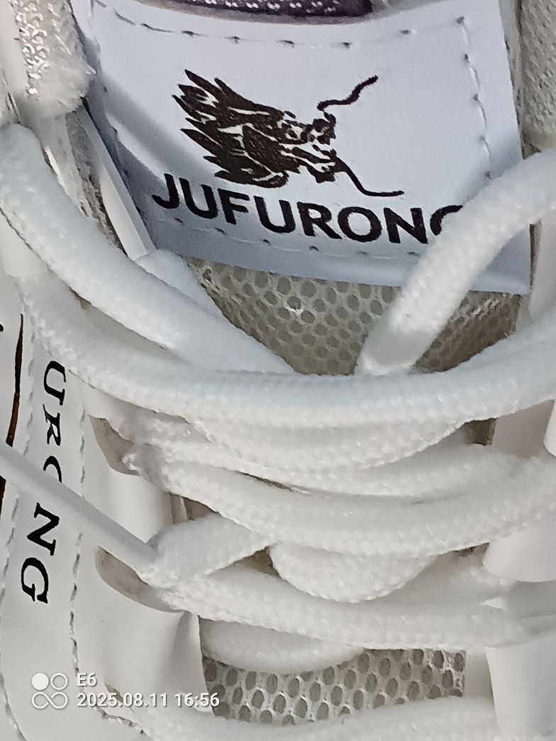 Scarpe da uomo: Turnschuhe  Marke: JUFURONG – Nuovo (secondo la descrizione) da Zürich venduto da Mitzi6 4