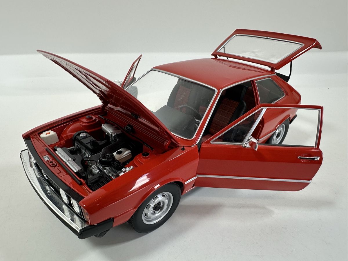 Revell Voitures modèles: Volkswagen VW Scirocco GTI 1:18, inkl. OVP, REVELL – Neuf (Voir description) à Zofingen par rf9_x2xt 7